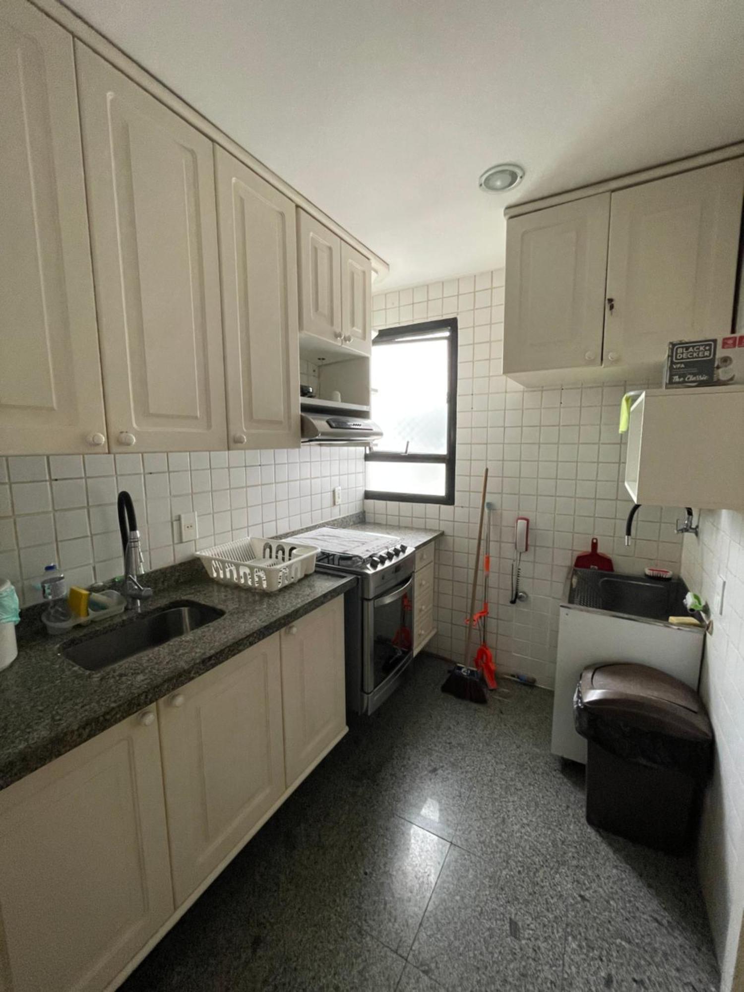 Apartamento 2 Quartos Charmoso A 300m Da Do Leblon, Com Garagem E Portaria 24h *