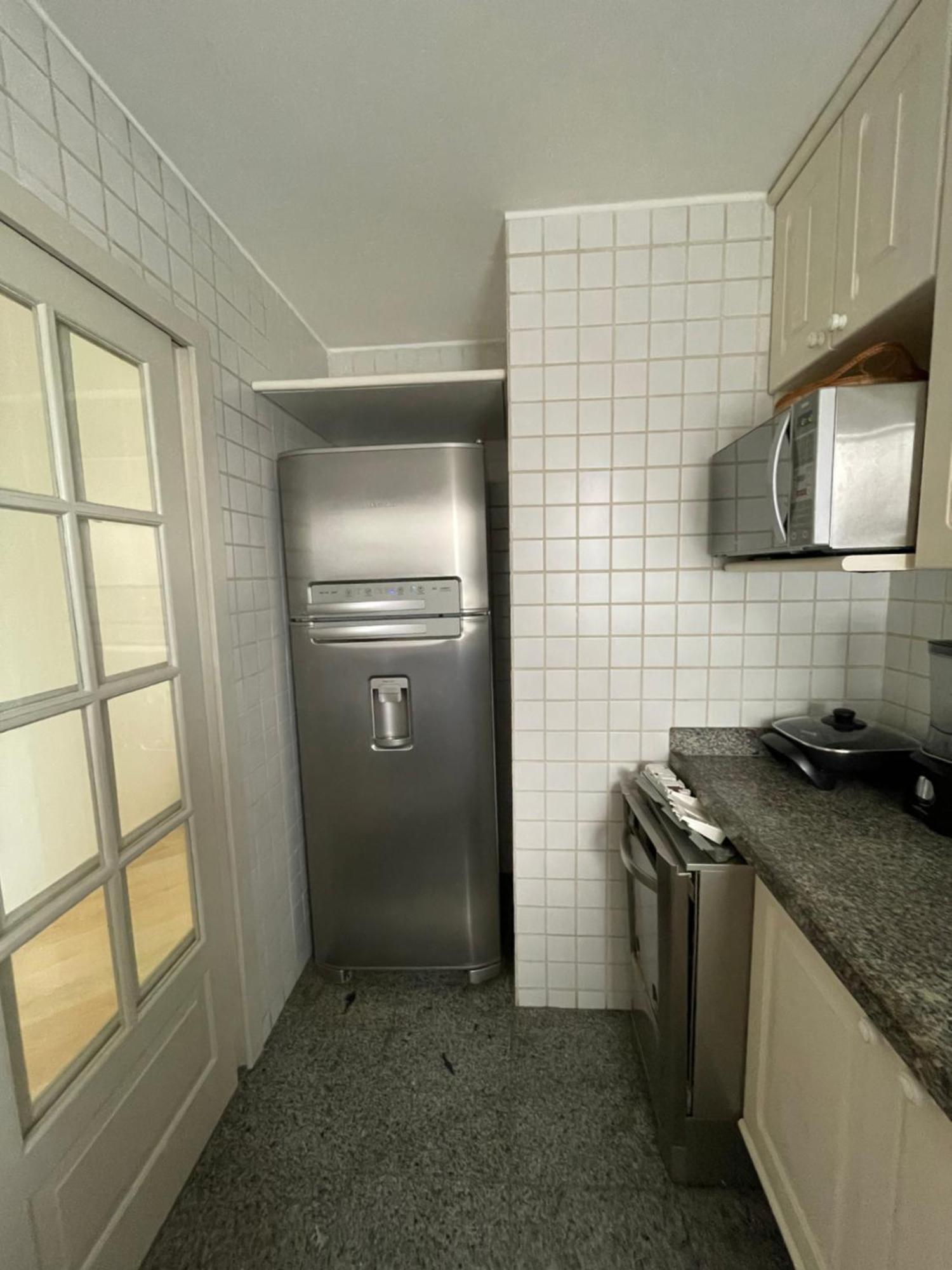 2 Quartos Charmoso A 300m Da Do Leblon, Com Garagem E Portaria 24h Apartamento